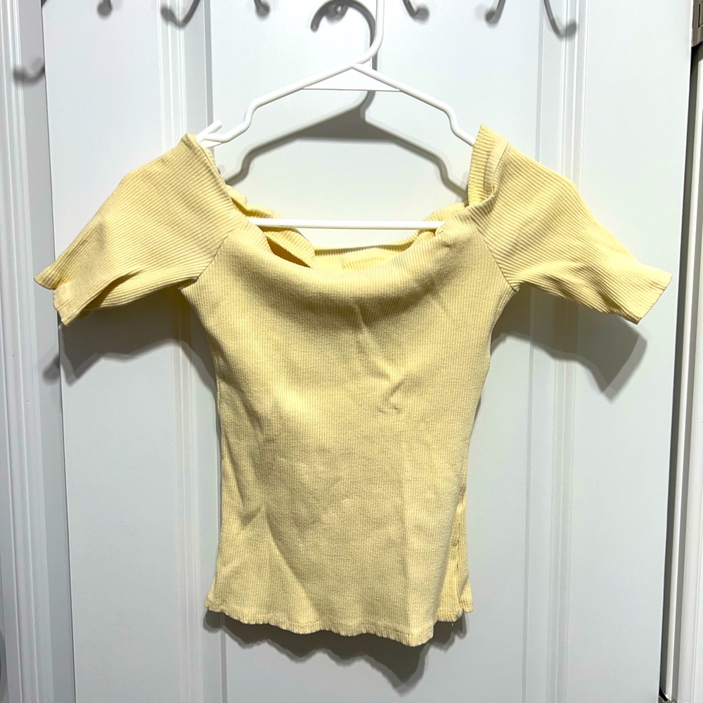 H&M off the shoulder top, Size Small, yellow